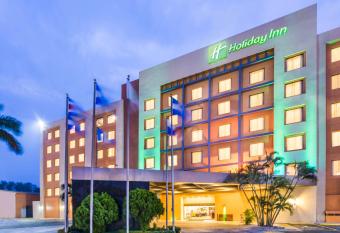 Holiday Inn Convention Center, an IHG Hotel allows 18 year olds to book a room