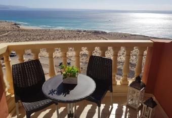 Costa Paradise allows 18 year olds to book a room