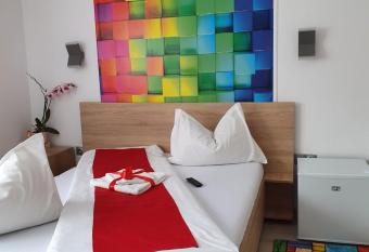 Casa Ana has Balcony rooms