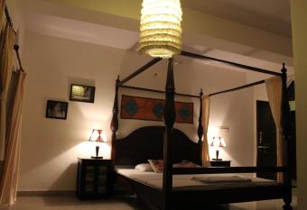 Kesar Heritage Boutique Home Stay has Balcony rooms