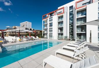 Kyrat Amarac Suites has Balcony rooms