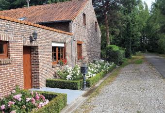 De Stille Weier has Balcony rooms