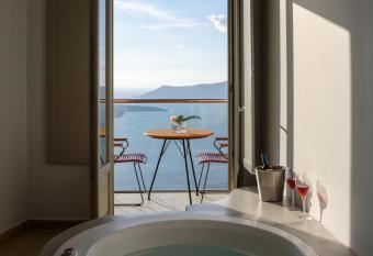 Panorama Boutique Hotel allows 18 year olds to book a room