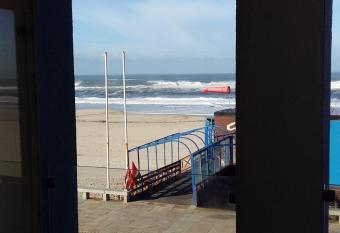 Casa Vista Mar Torreira has Balcony rooms