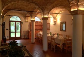 Monte Bibele has Balcony rooms