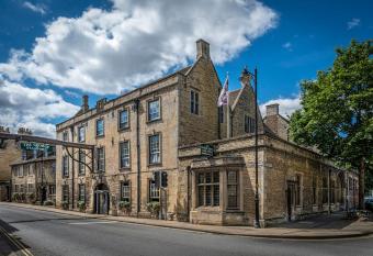 The George Hotel of Stamford allows 18 year olds to book a room