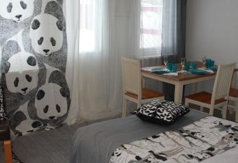 Visit Hautakyl   allows 18 year olds to book a room