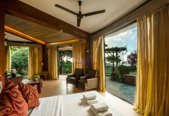 West 35 Eco Mountain Resort allows 18 year olds to book a room