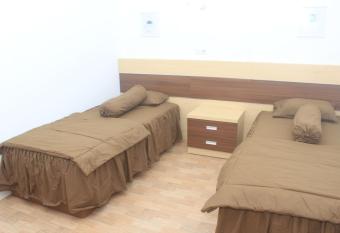 Aurora Guest House has Balcony rooms