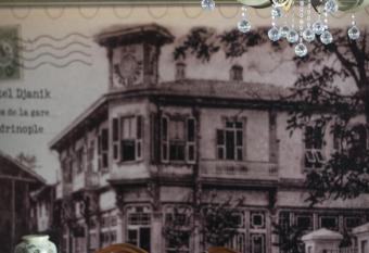 Vienni has Smoking/Balcony rooms