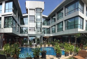 Picaddle The Luxury Boutique Hotel allows 18 year olds to book a room