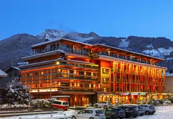 Small Luxury Hotel of the World - DasPosthotel has Balcony rooms