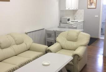 Apartman br 4 allows 18 year olds to book a room