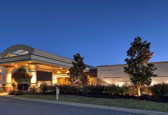 Eden Resort & Suites, BW Premier Collection has Balcony rooms