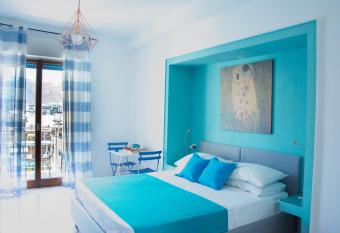 Casa del Corso has Balcony rooms