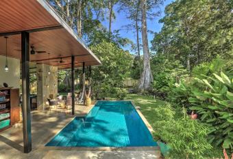 Villas Pi  a - Adults only allows 18 year olds to book a room