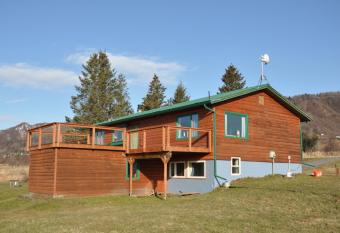 Homerhome has Balcony rooms