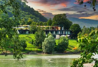 Pensiunea Atra Doftana has Balcony rooms