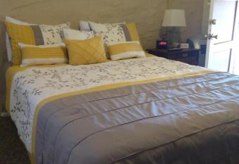 Grand Canyon West Hotel Sheps Miners Inn has Balcony rooms