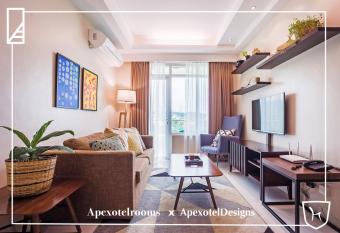 Padgett Place Deluxe Suites has Balcony rooms