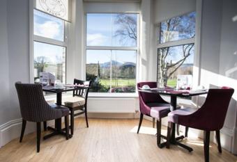 LakeSide House allows 18 year olds to book a room