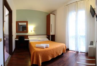 Lux Hotel Durante allows 18 year olds to book a room