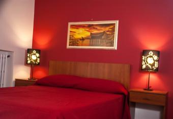 L IMPERATORE has Balcony rooms