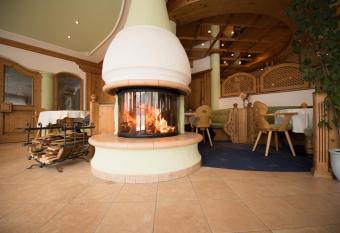 Villa Rier has Balcony rooms