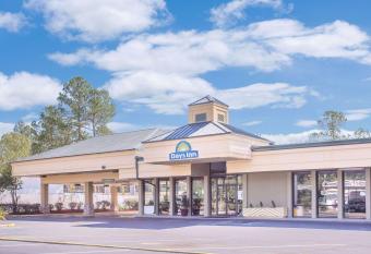 Days Inn by Wyndham Attalla has Smoking rooms