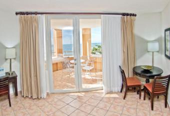 Rincon Beach Resort has rooms with a private hot tub