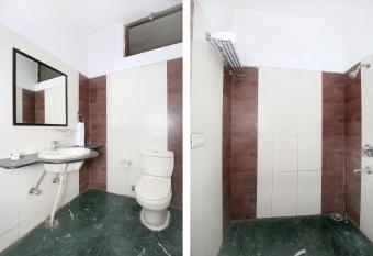 Super OYO Hotel Supreme allows 18 year olds to book a room