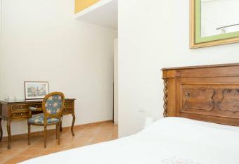 La piccola fattoria has rooms with a private hot tub