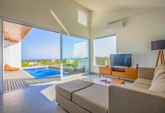 Hideaway Residence Bali Ungasan by Kanaan Hospitality allows 18 year olds to book a room