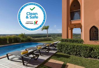 Amendoeira Golf Resort has Balcony rooms