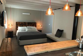 Kib   Urban Lodge Chioggia Adults Only allows 18 year olds to book a room