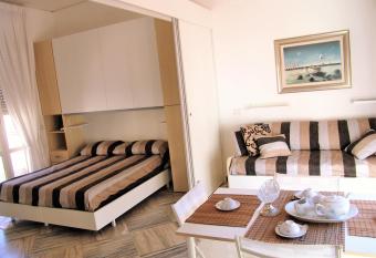Casa Privata FOR YOU has Balcony rooms