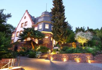 BLUMEINS - Das Refugium has Balcony rooms