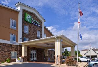 Holiday Inn Express Montgomery - East I-85 By IHG allows 18 year olds to book a room