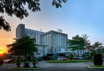 Lorin Sentul Hotel has Balcony rooms