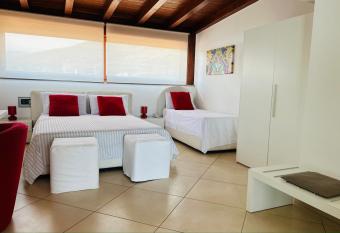 Riviera Ionica has Balcony rooms