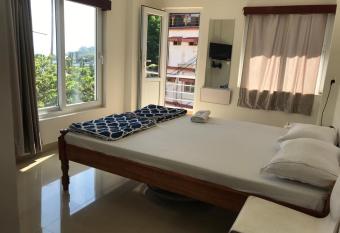 Andaman Vacations Home has Balcony rooms