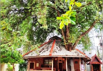Baan Pron Phateep has Balcony rooms