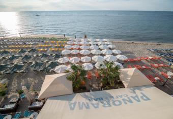 Panorama Hotel has Balcony rooms