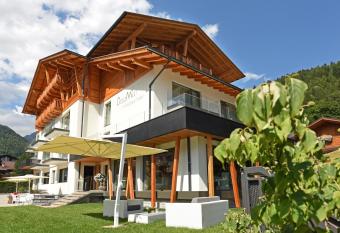 Dolomeet Boutique Hotel has Balcony rooms