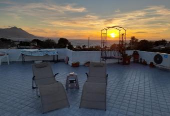 La luna nel pozzo has Balcony rooms