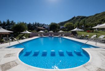 Harmonie Hotel De Monta  a - Adults only allows 18 year olds to book a room