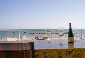 Bel appart vue mer has Balcony rooms