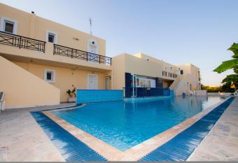 Manine Apartments has Balcony rooms