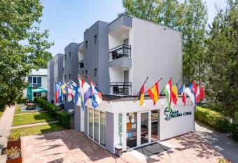 Complex Paloma Coral has Balcony rooms