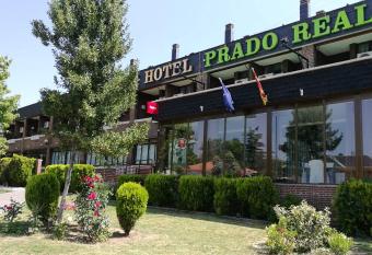 Hotel Prado Real has Balcony rooms